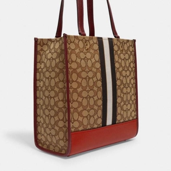 coach dempsey tote 30